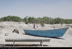 Iran urges Afghanistan to resume talks on Hamoun wetlands  