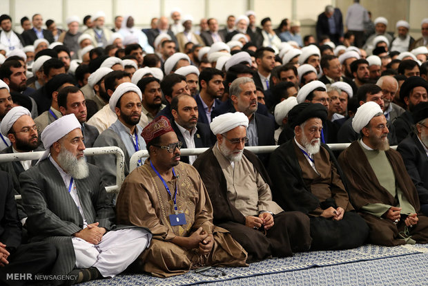 Leader receives participants at the International Congress on the Role of Shia in the Advent and Advancement of Islamic Sciences 