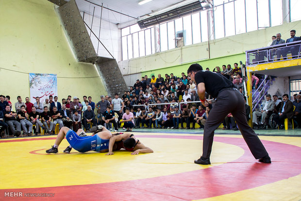 هشتمین دوره مسابقات کشتی آزاد جام برادران زهرایی
