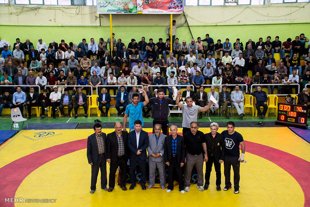 هشتمین دوره مسابقات کشتی آزاد جام برادران زهرایی