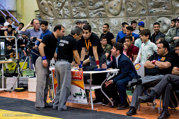 هشتمین دوره مسابقات کشتی آزاد جام برادران زهرایی