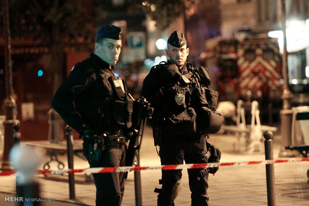 فرانس میں  دہشت گردانہ حملے میں ایک شخص ہلاک، 5 زخمی/ چاقو بردار دہشت گرد چچنی نکلا