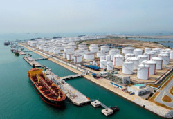 Iran oil export terminals up and running