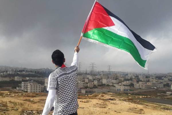 وفاة عالمين فلسطينيين في الجزائر وترجيحات باغتيالهما
