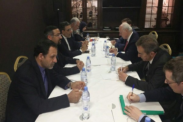 جابري أنصاري يلتقي بديمستورا وممثلي روسيا وتركيا في جنيف