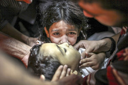 رژیم صهیونیستی در نوار غزه مرتکب جنایت جنگی می‌شود