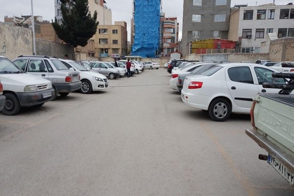 لزوم افزایش پارکینگهای عمومی در مرکز شهر/حفاری در کرمان متوقف شد
