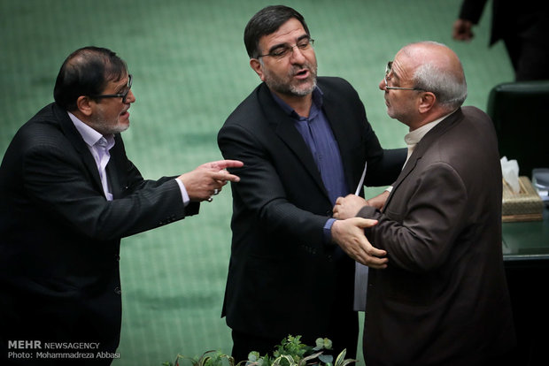 الاجتماع العلني لمجلس الشورى الاسلامي في ايران