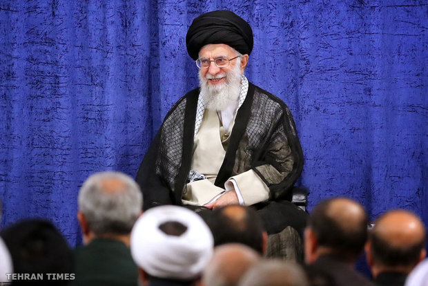 Heads of government branches, authorities meet with Ayatollah Khamenei