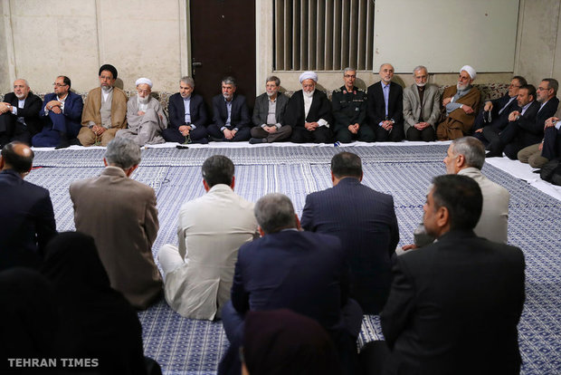 Heads of government branches, authorities meet with Ayatollah Khamenei