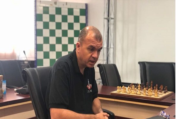 از سرگیری همکاری فدراسیون شطرنج با مربی هلندی در سال جاری