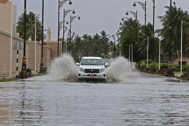 طوفان مکونو در عمان