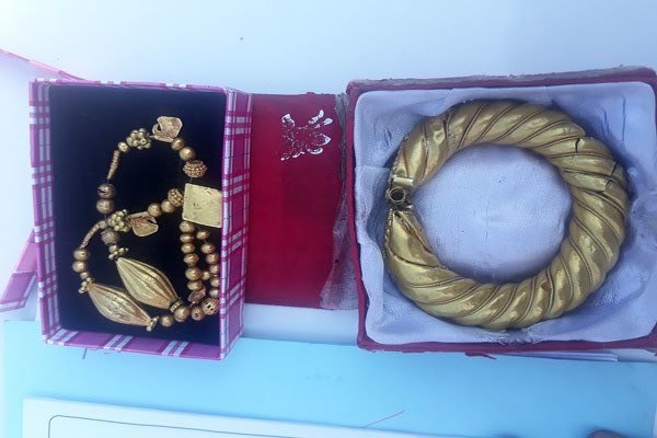 Ancient gold artifacts seized from smugglers