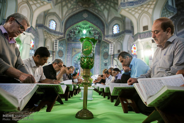 مراسم ترتيل القرآن الكريم في مرقد السيد عبدالعظيم الحسني (ع)