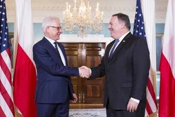 لهستان اروپا را به همراهی با تحریم های آمریکا علیه ایران فراخواند