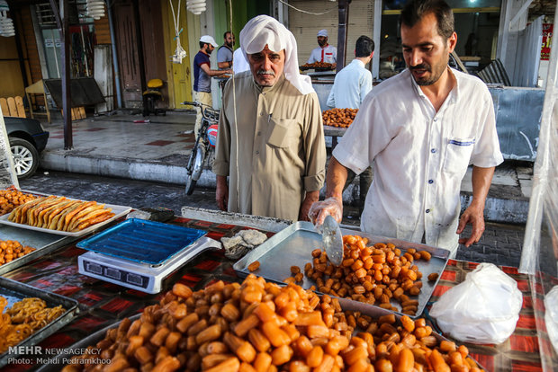 'Zulbia and Bamia', Persian dessert for Ramadan