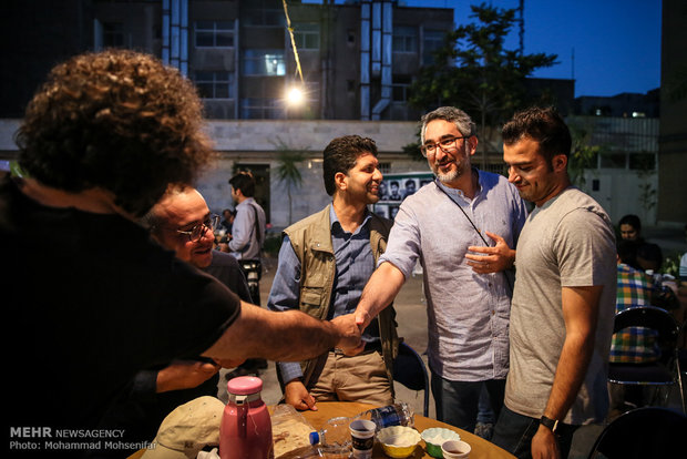 افطاری انجمن عکاسان انقلاب و دفاع مقدس