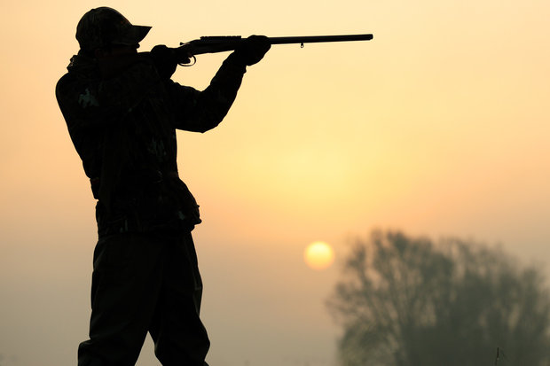 ۴ شکارچی مسلح در پناهگاه حیات وحش یخاب دستگیر شدند ۴ شکارچی مسلح در پناهگاه حیات وحش یخاب دستگیر شدند