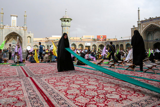 آیین ترتیل خوانی نوجوانان قمی در حرم مطهر حضرت معصومه(س)‎