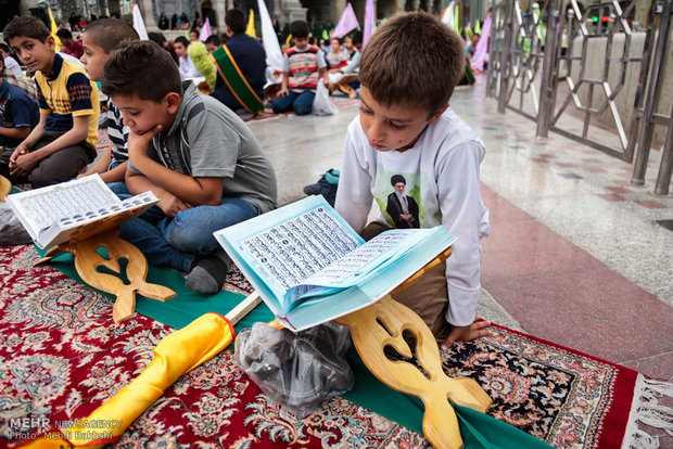 تلاوة القرآن الكريم في حرم السيدة المعصومة سلام الله عليها