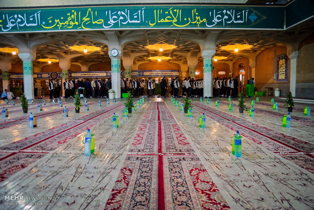 Iftar banquet at Shrine of Fatima Masumeh