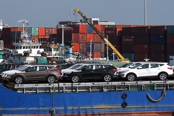 Import volume of passenger cars at 3,000 in current year