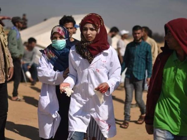 اسرائیلی فوج نے زخمی فلسطینی کو امداد فراہم کرنے والی نرس کو بھی شہید کردیا