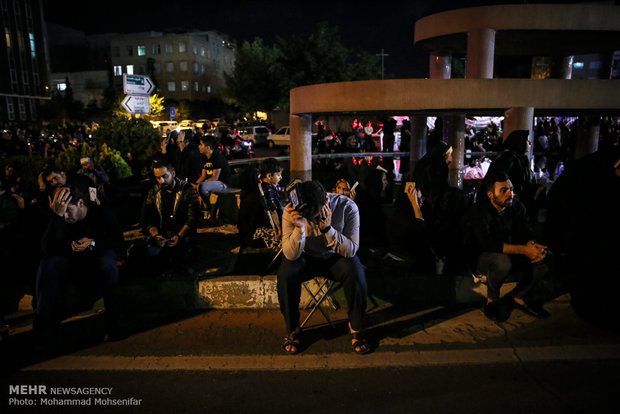 Tehraners mark Nights of Qadr on 19th night of Holy Month of Ramadan 