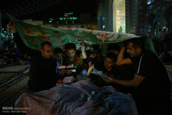 مراسم احیای شب بیست و یکم ماه رمضان در تهران -۴