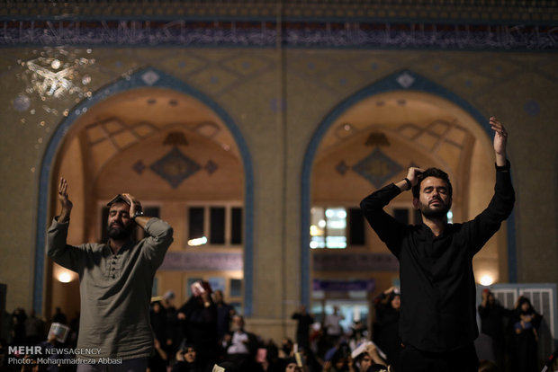 مراسم احیای شب بیست و یکم ماه رمضان در مصلی تهران