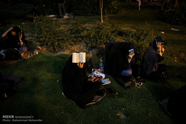 مراسم احیای شب بیست و سوم ماه رمضان در تهران