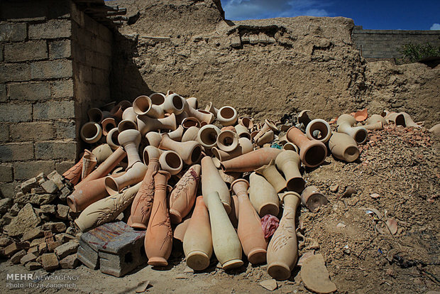 Lalejin, capital of Iran’s pottery 