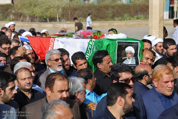 مراسم تشییع پیکر حجت‌الاسلام احمد احمدی در قم‎