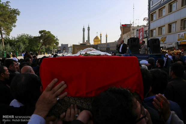 مراسم تشییع پیکر حجت‌الاسلام احمد احمدی در قم‎