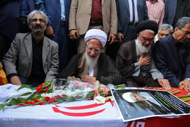 مراسم تشییع پیکر حجت‌الاسلام احمد احمدی در قم‎