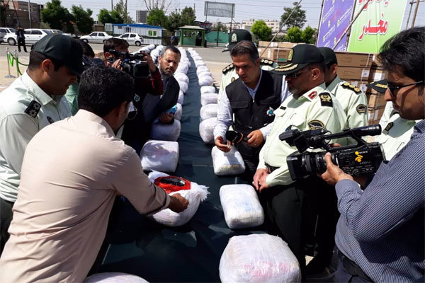 ضبط  طن و400 كلغم من المخدرات في شرق طهران