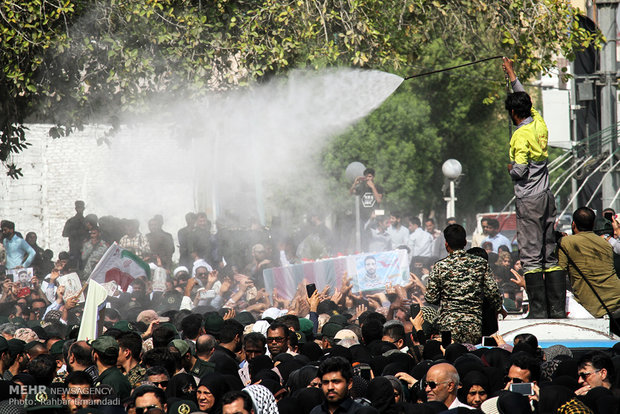 مراسم تشییع پیکر شهید خلیل تختی نژاد دومین شهید مدافع حرم استان هرمزگان