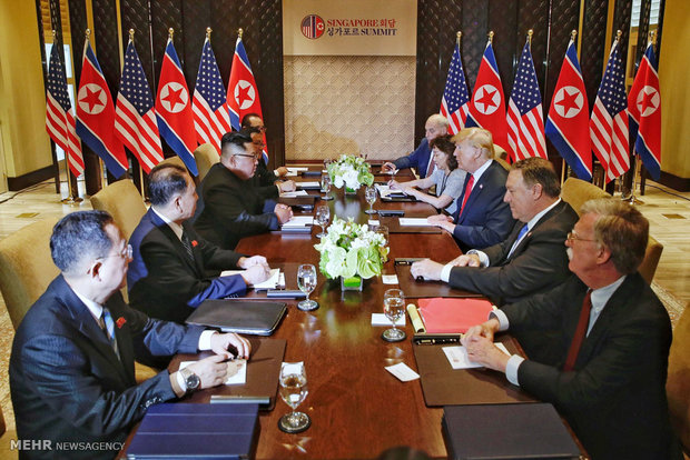 Kim Jong-un ve Trump’ın görüşmesinden fotoğraflar