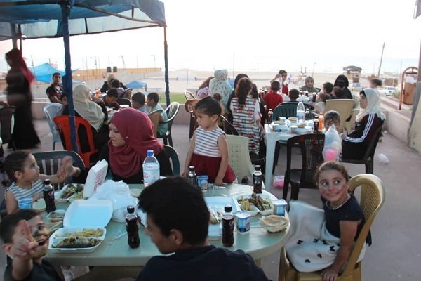 غزہ میں ایران کی طرف سے افطاری کا اہتمام