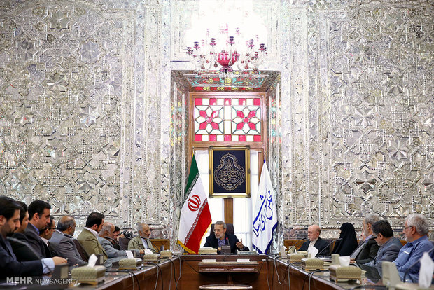  دیدار اعضای شورای مرکزی حزب موتلفه اسلامی با رئیس مجلس