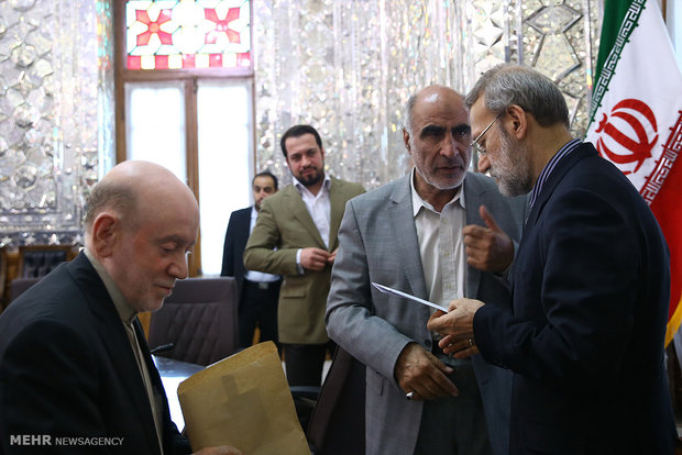  دیدار اعضای شورای مرکزی حزب موتلفه اسلامی با رئیس مجلس