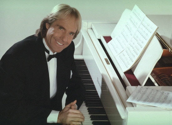 Richard Clayderman sends video message to Iranian fans before Tehran concerts