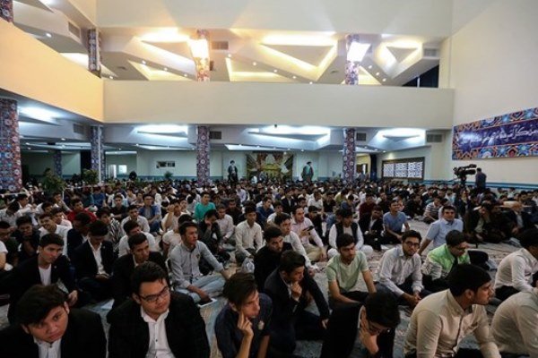 نخستین ضیافت افطاری دانشجویان غیرایرانی دانشگاه آزاد برگزار شد