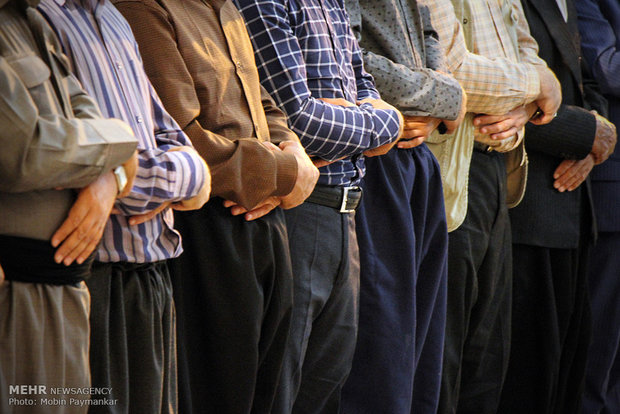 اقامه نماز عید سعید فطر در مسجد جامع سنندج