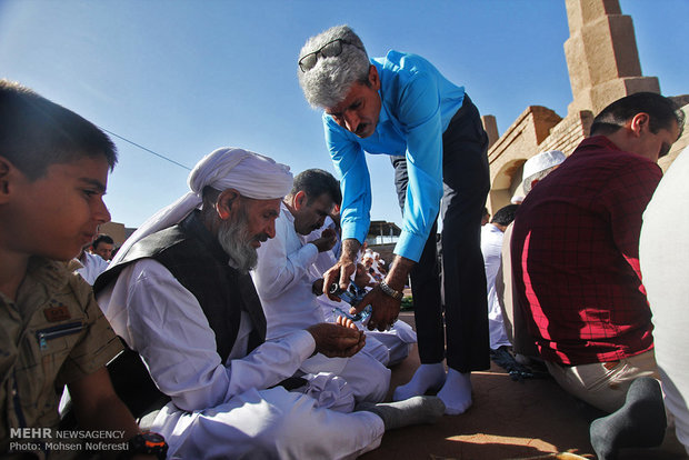 اقامه نماز عید سعید فطر در روستای بجد خراسان جنوبی