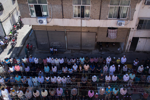 اقامه نماز عید سعید فطر در قزاق محله گرگان