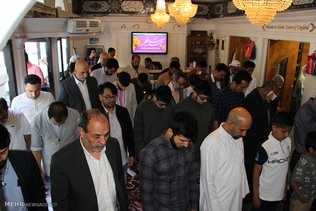 اقامه نماز عید سعید فطر در مرکز اسلامی انگلیس
