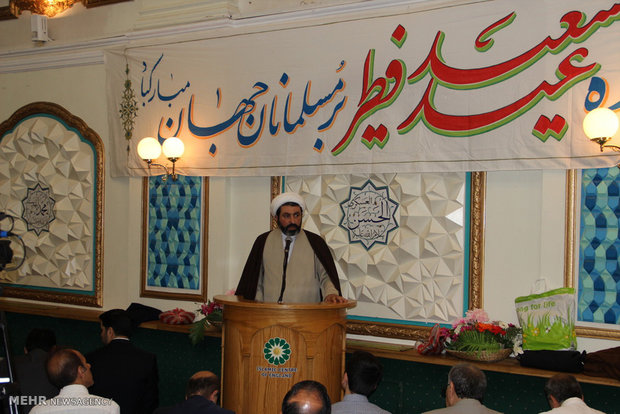 اقامه نماز عید سعید فطر در مرکز اسلامی انگلیس