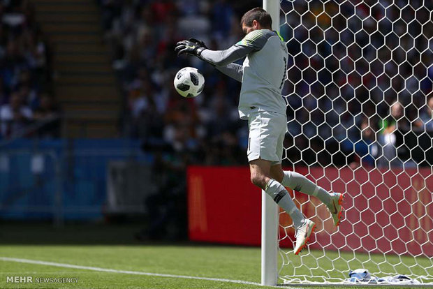 دیدار تیم های ملی فوتبال فرانسه و استرالیا‎