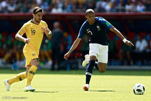 دیدار تیم های ملی فوتبال فرانسه و استرالیا‎